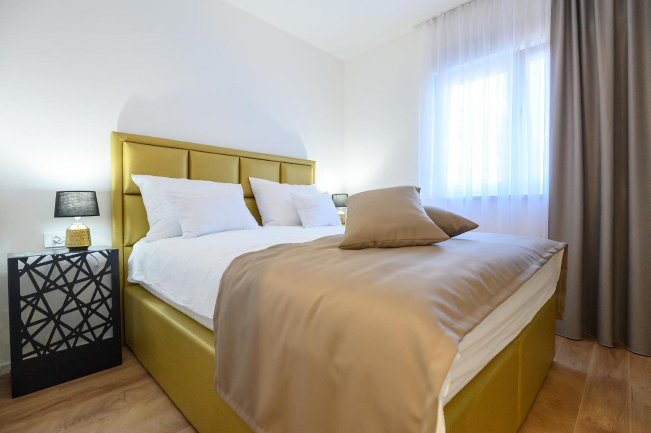 Luxury Apartments Leonika Bibinje Bagian luar foto