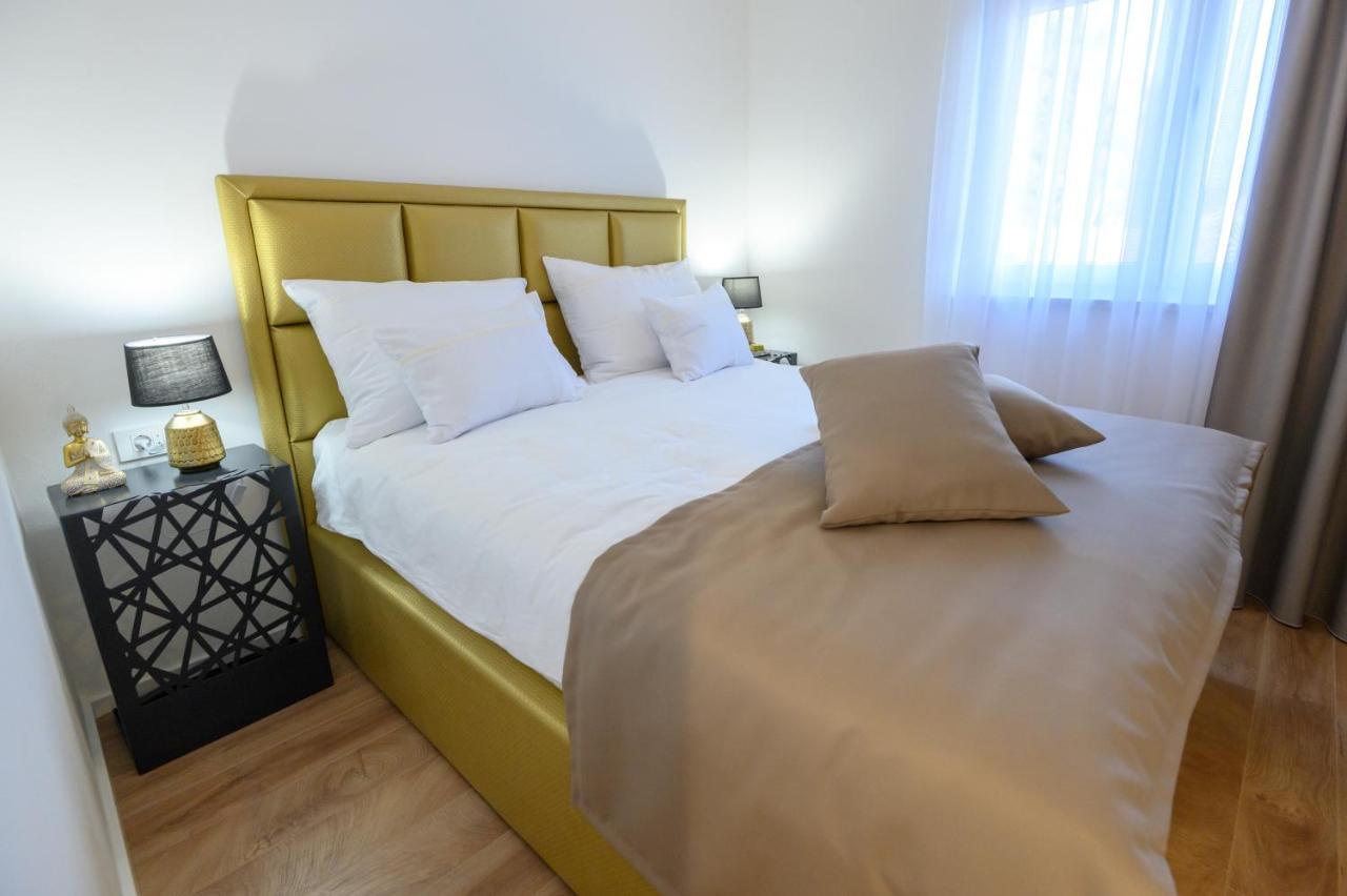 Luxury Apartments Leonika Bibinje Bagian luar foto