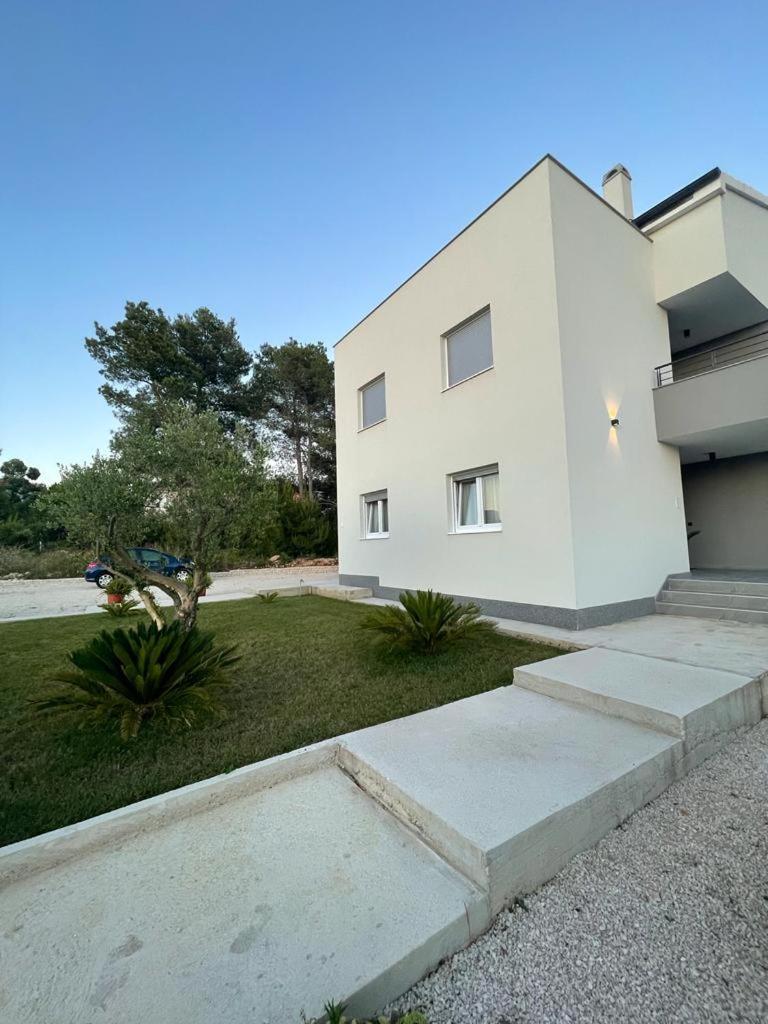 Luxury Apartments Leonika Bibinje Bagian luar foto