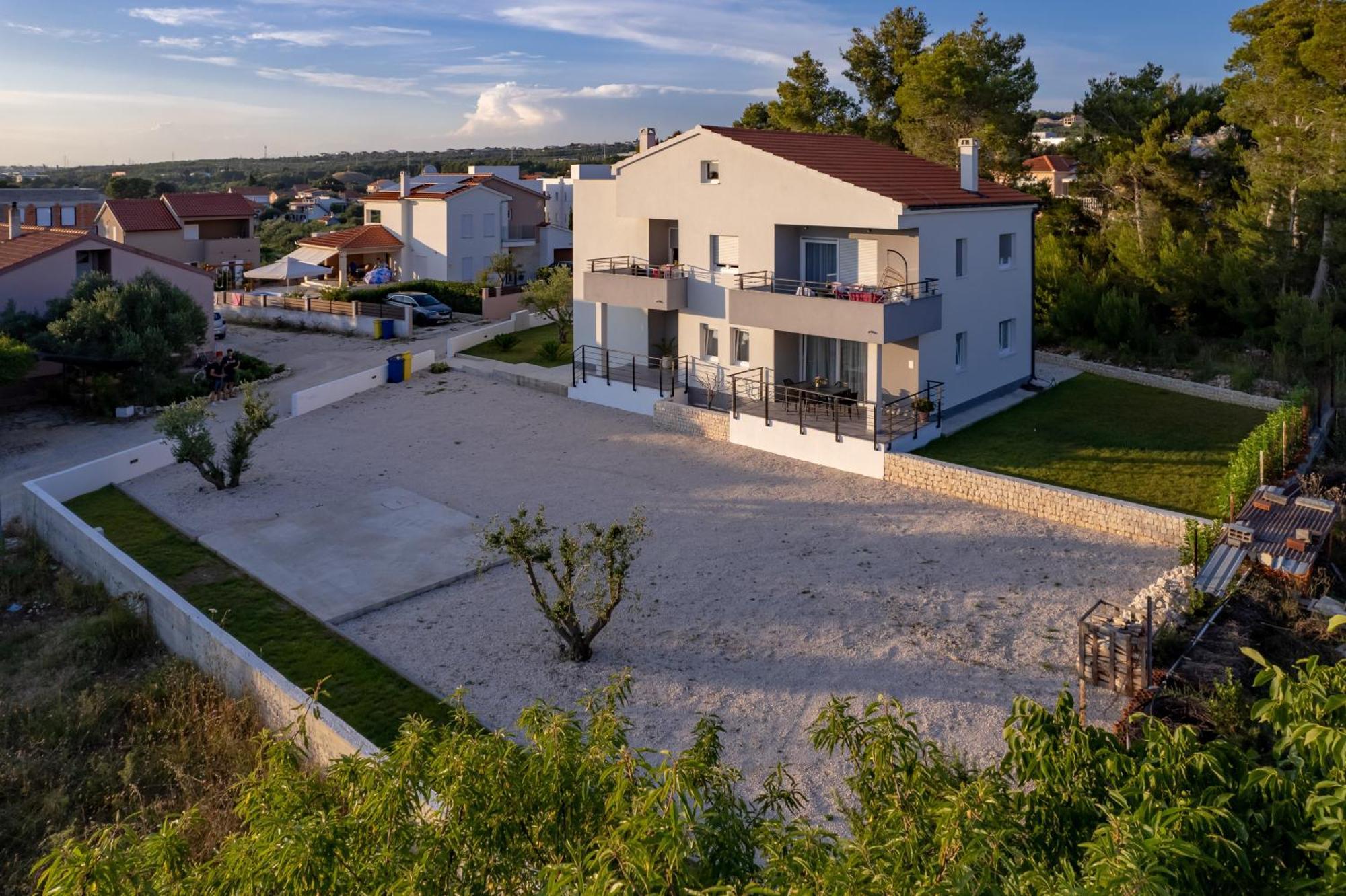 Luxury Apartments Leonika Bibinje Bagian luar foto